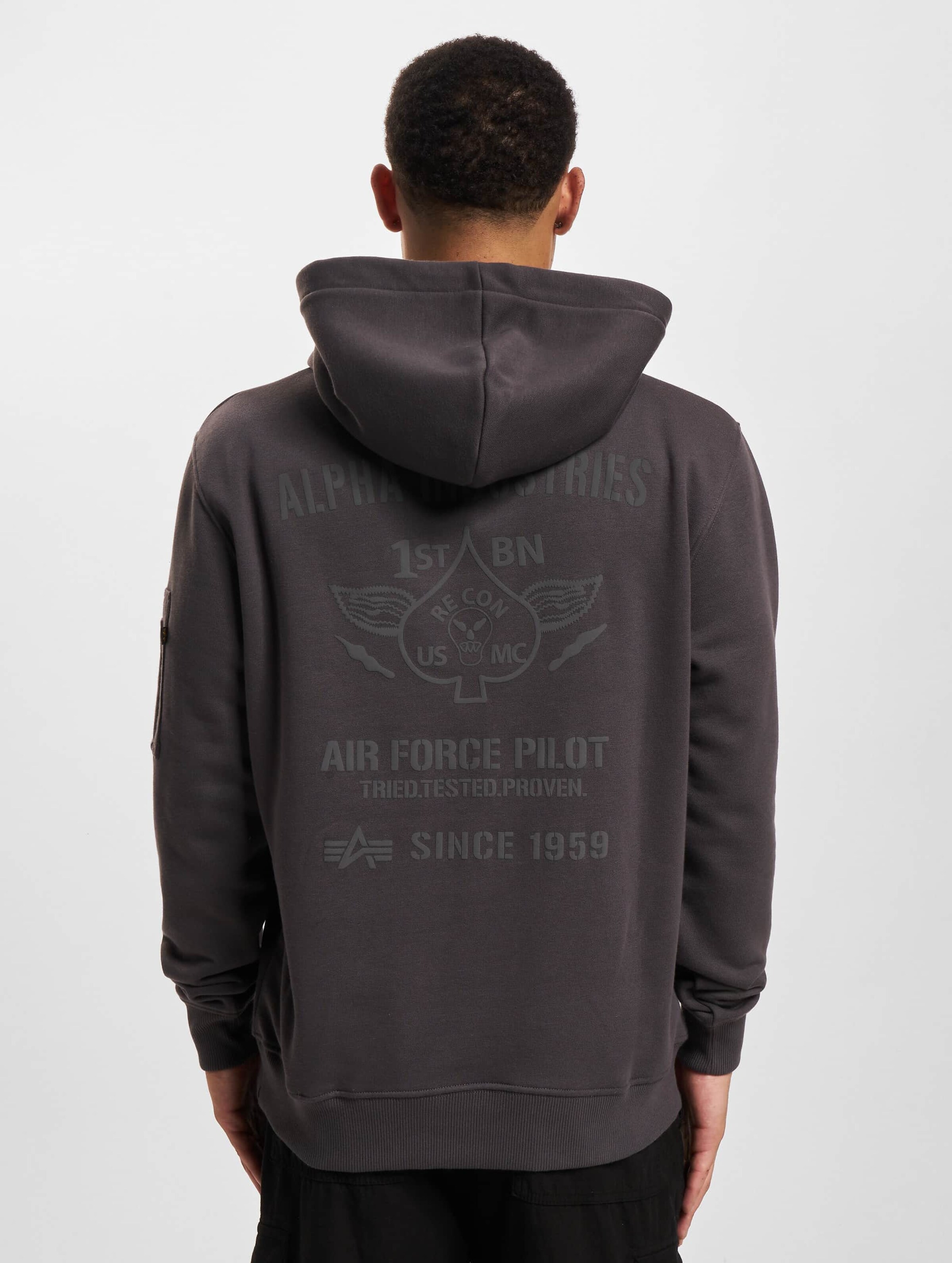 Alpha industries outlet hoodie size chart