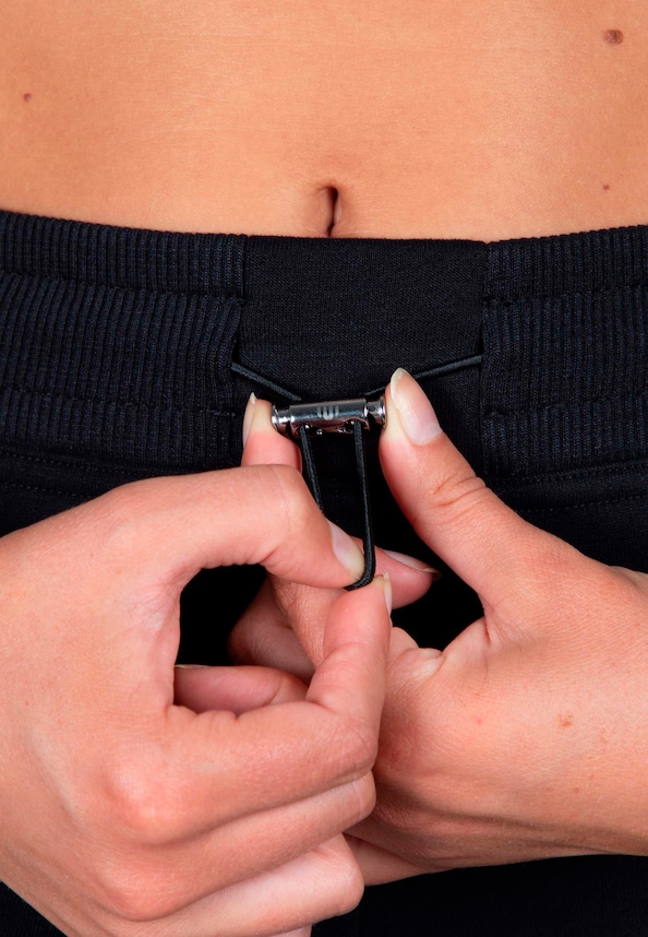 Comfy Performance -4