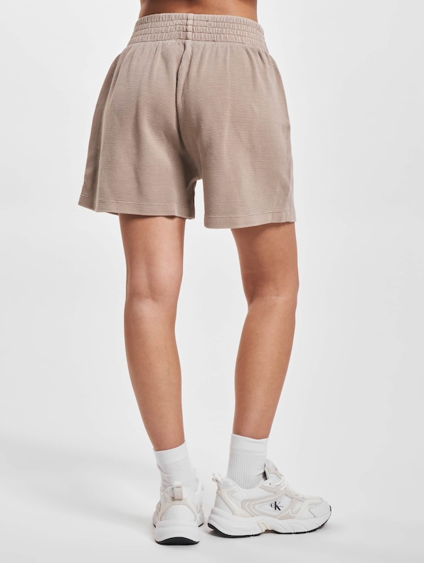 Calvin Klein Waffle Looses Sweat Shorts-1