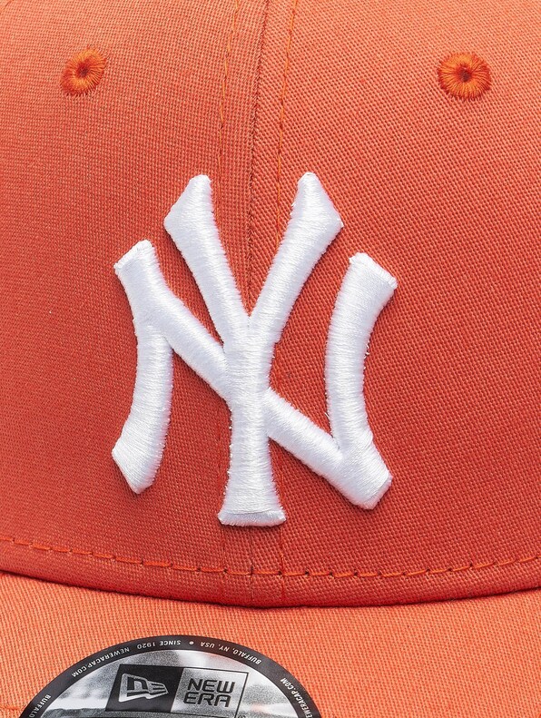 MLB New York Yankees League Essential 39Thirty-3