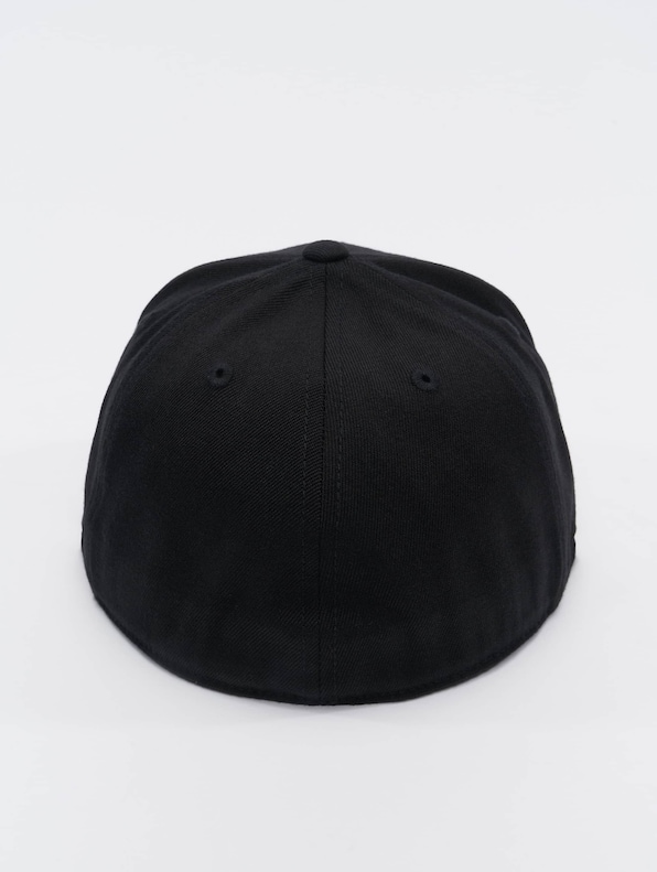  Premium 210 Fitted-1