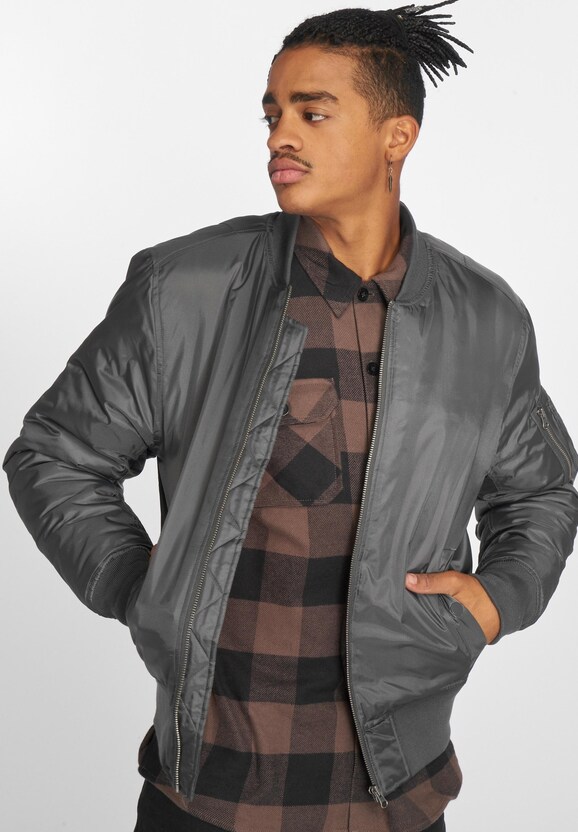 Basic Bomber -5