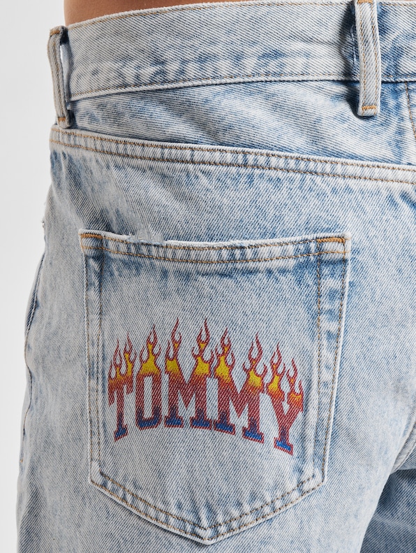 Tommy Jeans Isaac Relaxed Tapered Fit Jeans-5