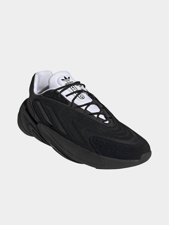 Ozelia -0