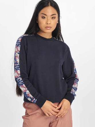 Lifted Nora Pullover