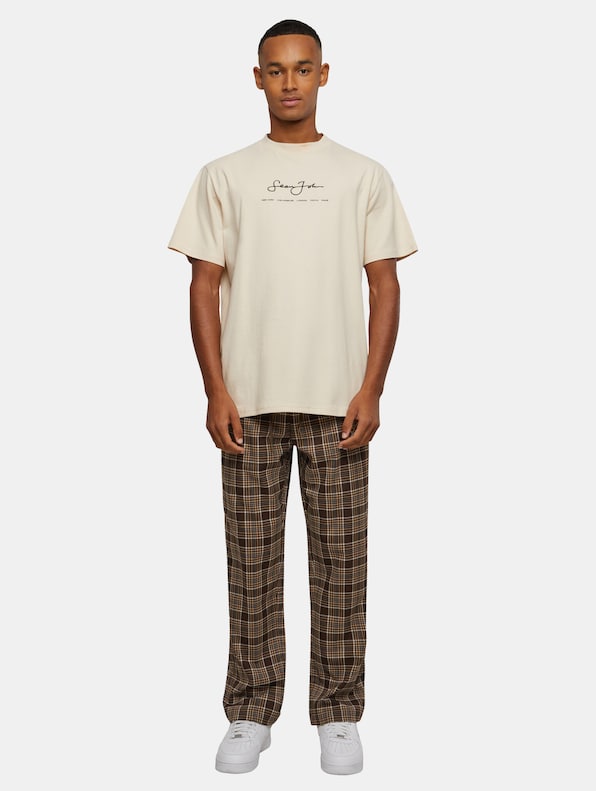 Classic Logo Essential-2