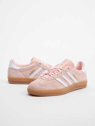 Gazelle Indoor