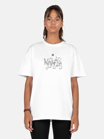 MJ Gonzales Ladies Classic V1 x Heavy Oversized T-Shirts