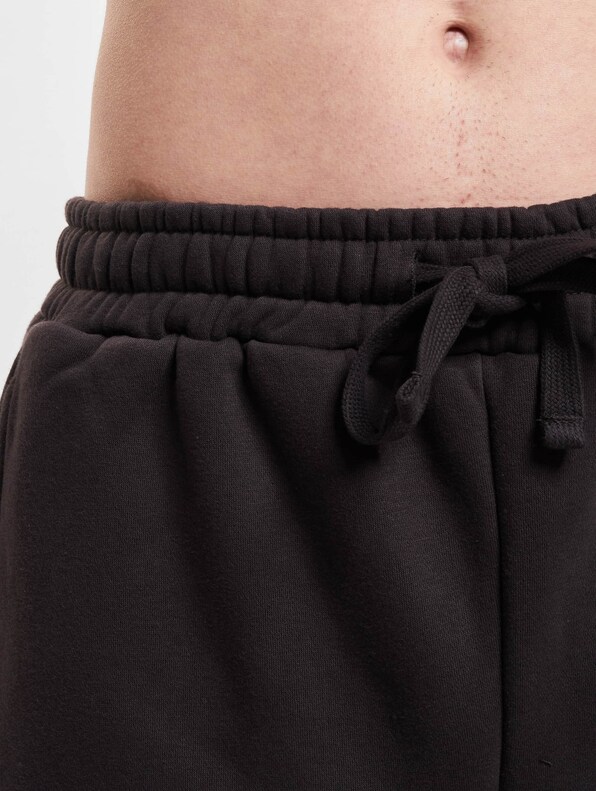 2Y Basic Sweat Shorts-3