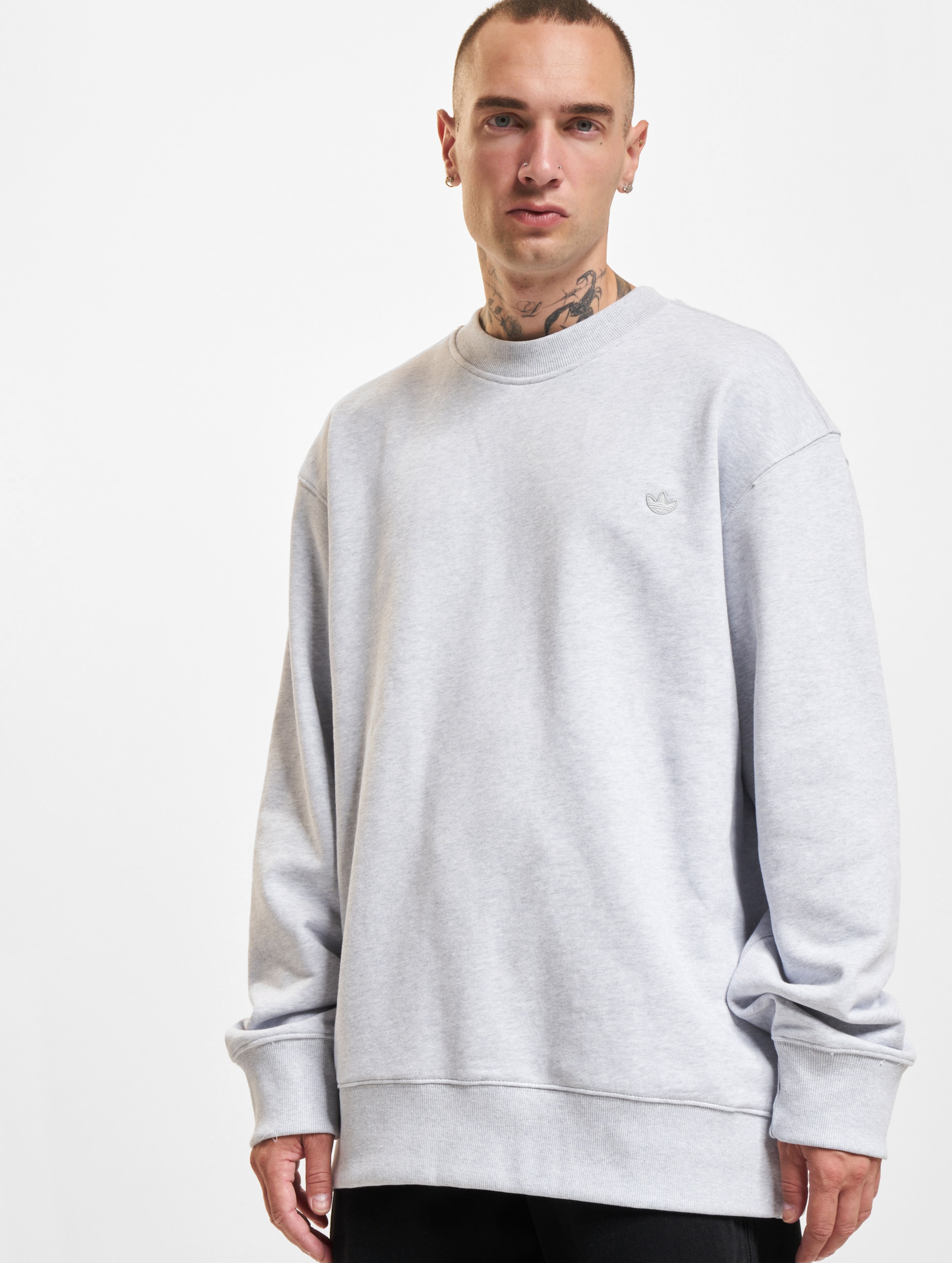 adidas Originals Essential Crew Pullover op kleur grijs, Maat XL