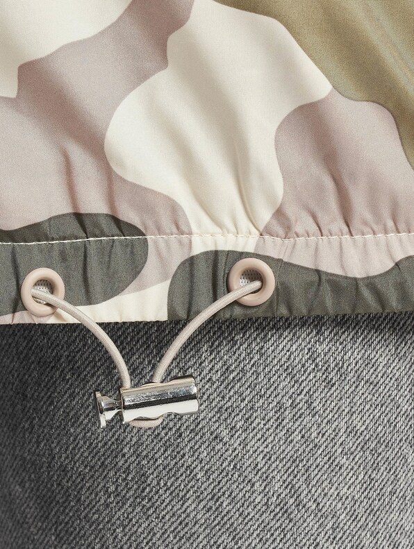 Ladies Camo Pull Over-3