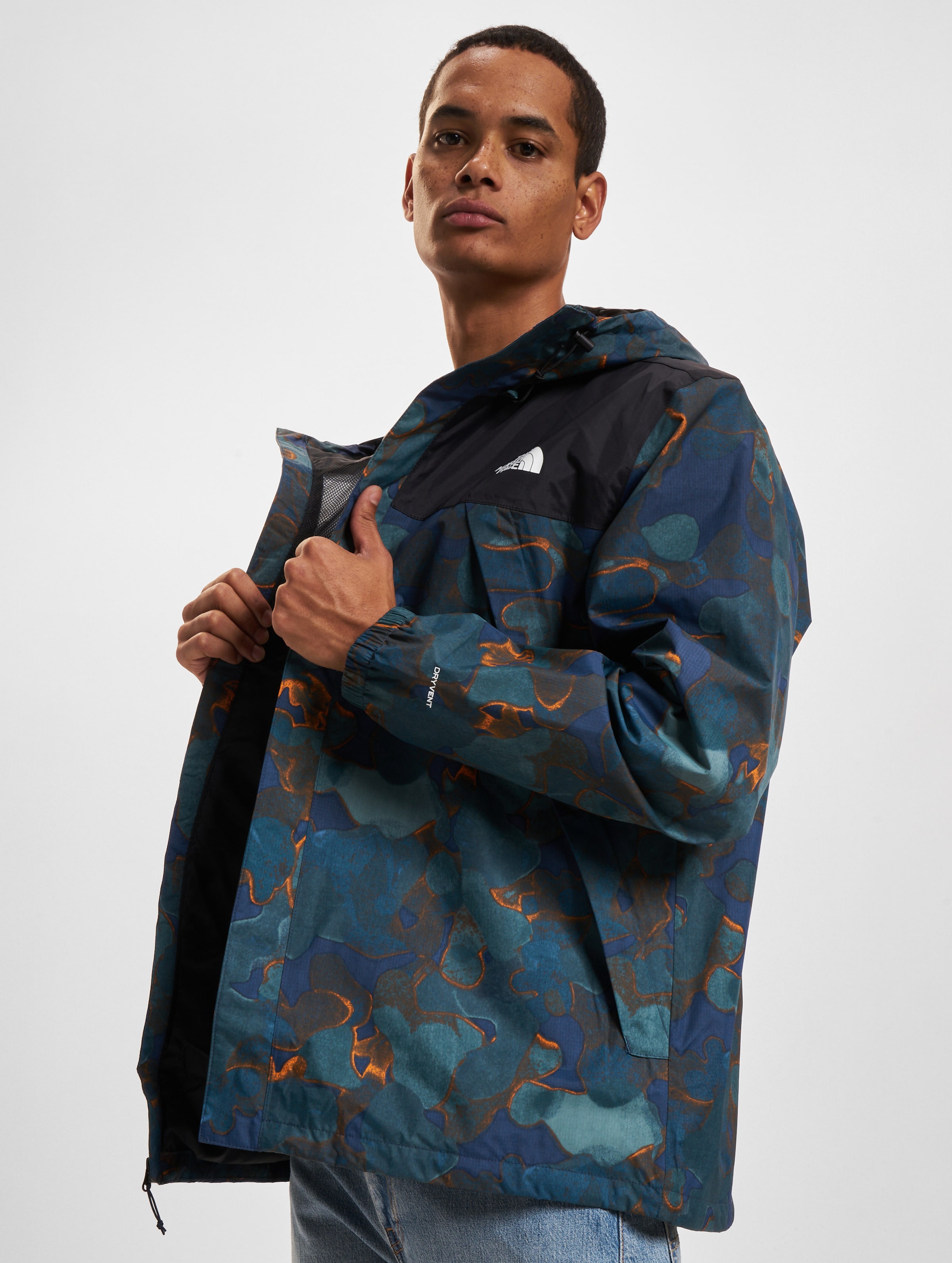 The north face 1990 clearance mountain q jacket camo