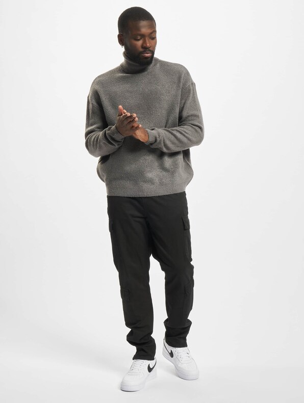 Oversized Roll Neck-4