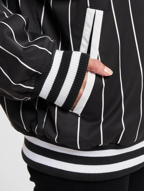 Tommy Jeans Pinstripe Letterman Bomberjacke-4