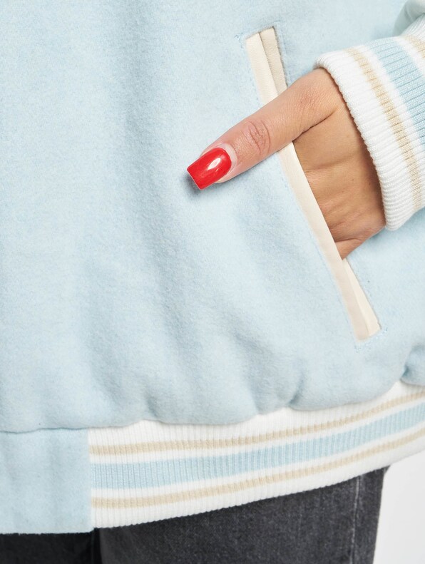 Retro Emblem Block College-4