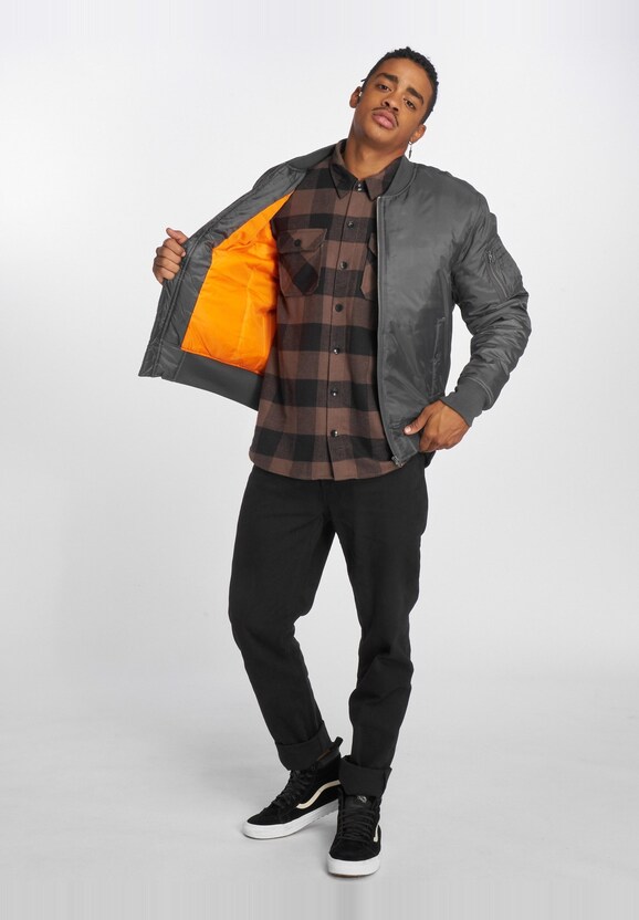Basic Bomber -4