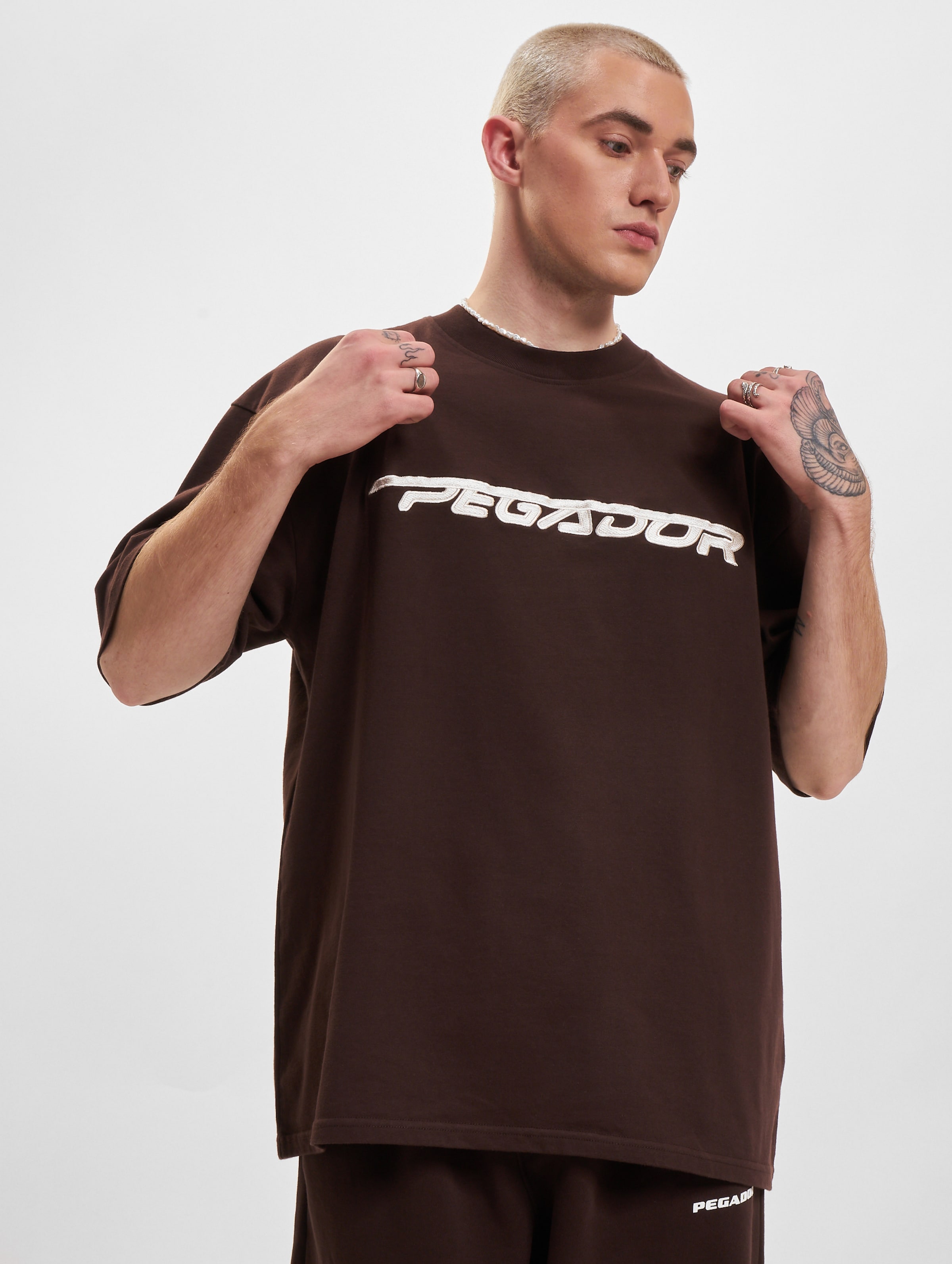 PEGADOR Manor Oversized T-Shirt Mannen op kleur bruin, Maat XL