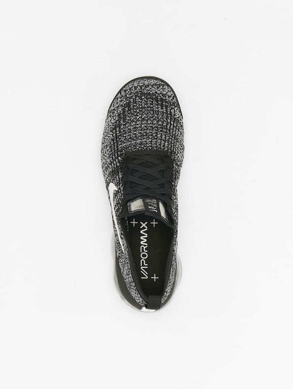 Nike Air Vapormax Flyknit 3 Sneakers Black/White/Metallic-3