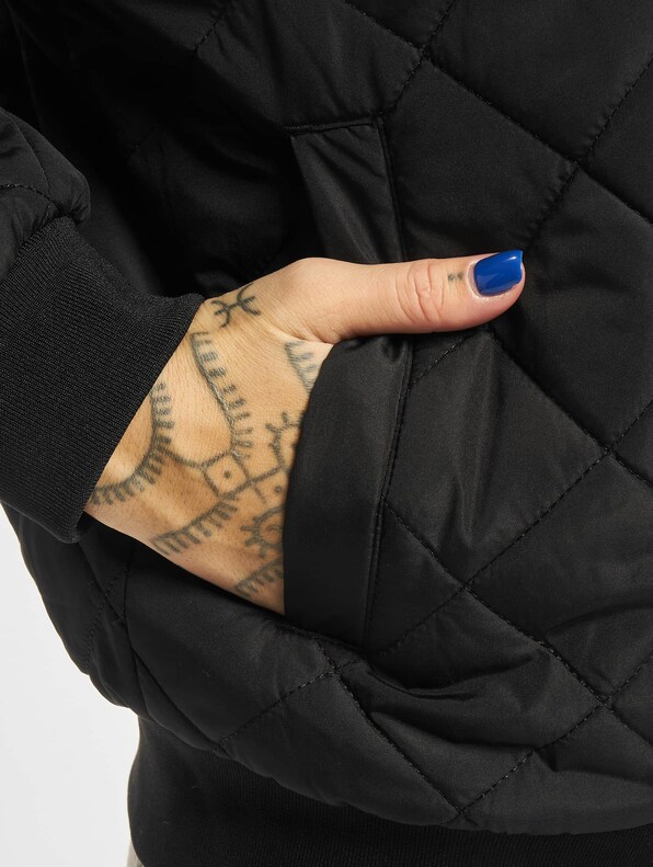 Ladies Oversized Diamond-4