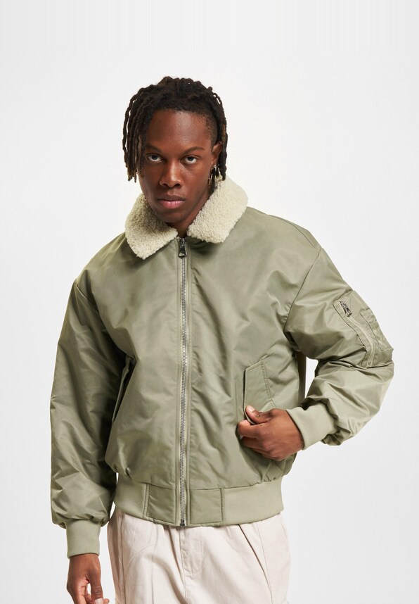 Queens Bomber -2