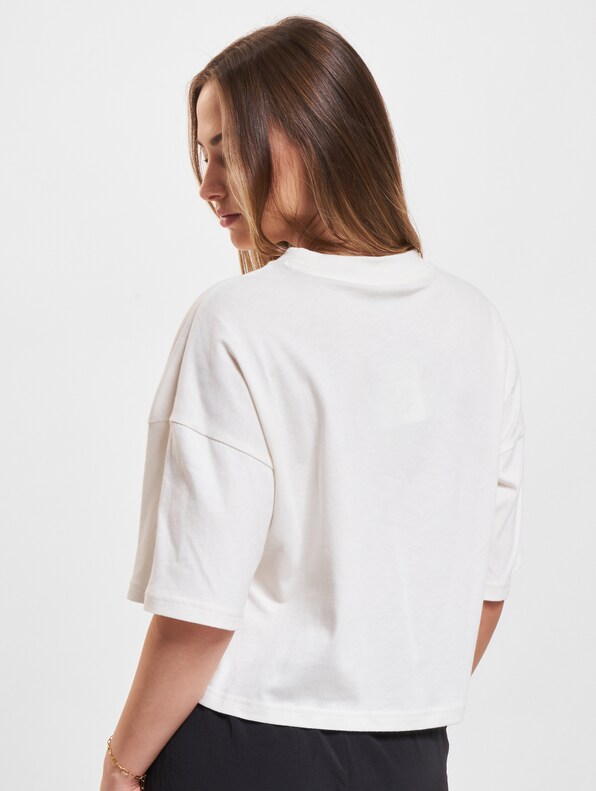 Puma Classics Oversized Tee T-Shirts-1