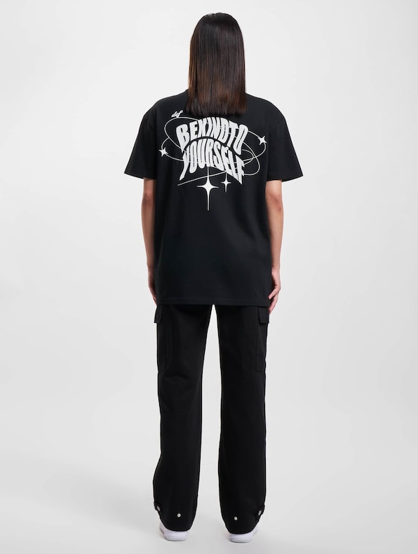 Oversized BEKIND-3