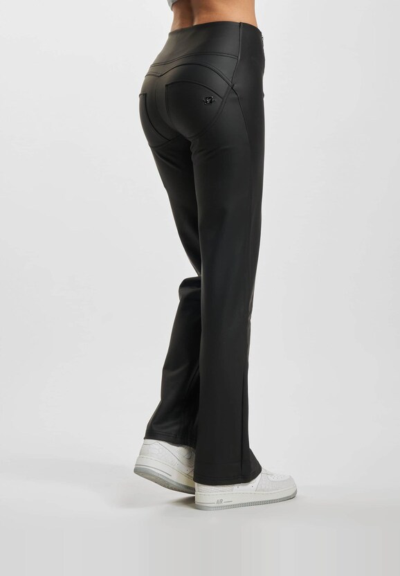 WRUP Vegan Leather Damen Push Up High Waist Cropped Wide Leg-0