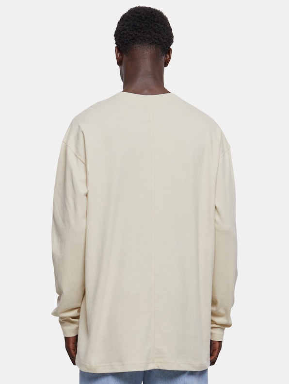 Oversized Open Edge-1