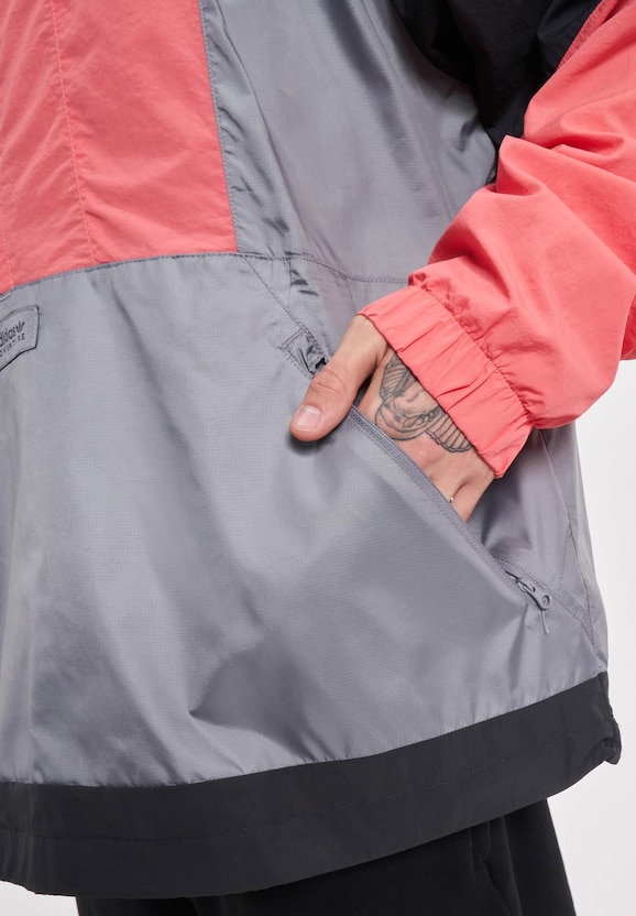Adv Windbreaker-4