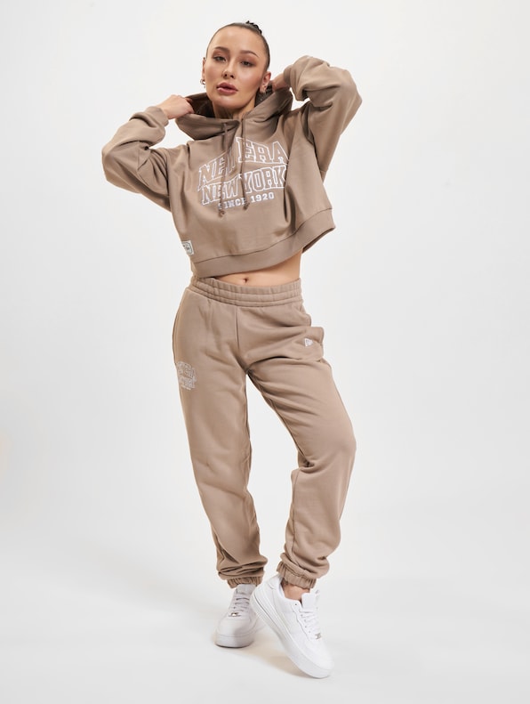 Arch Wordmark Crop-5