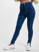 Sylvia Seamless-2