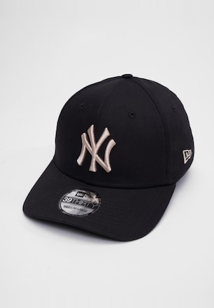 New York Yankees League Essential
