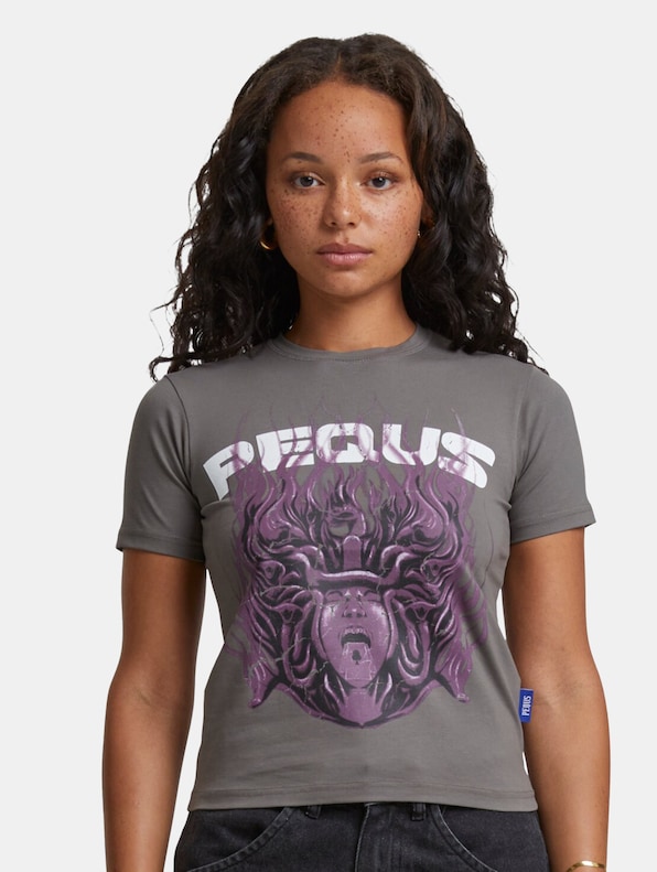 PEQUS Fitted Medusa Graphic T-shirts-2