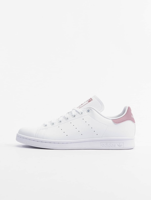 Stan Smith W -1