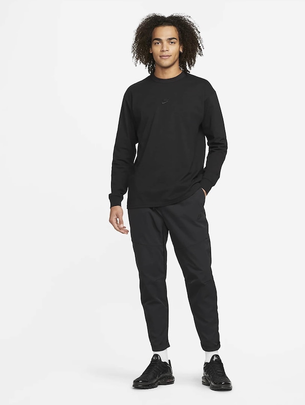 Nike Sportswear Premium Essentials Longsleeves-3