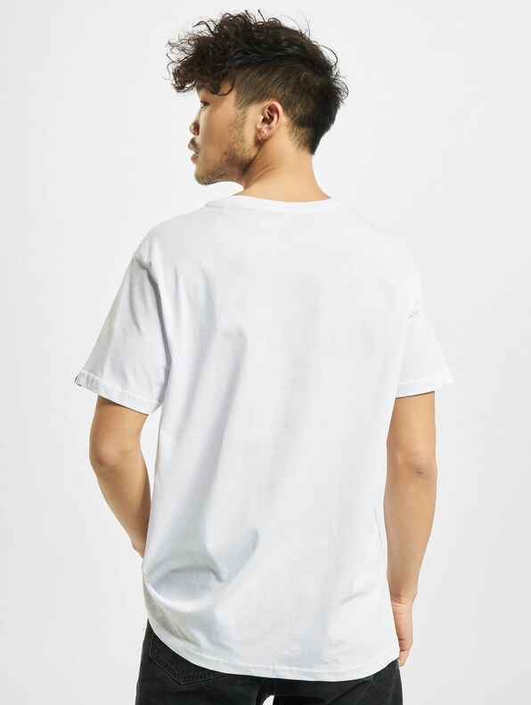 Alpha Industries Basic Small Logo T-Shirts-1