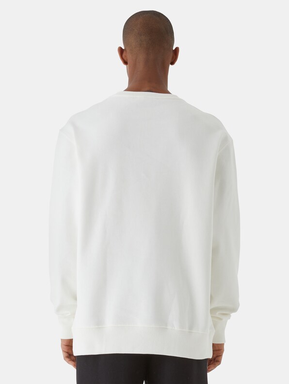 Essential Sweatshirt-1