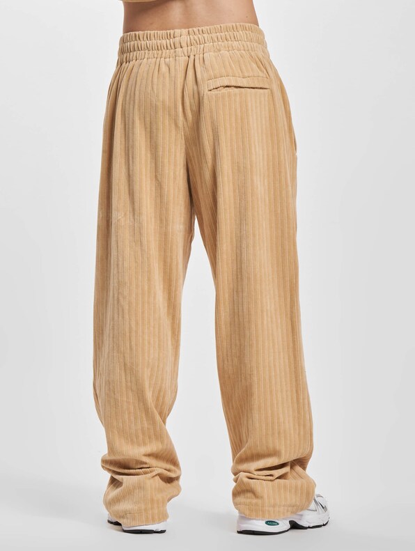 JM233-007-1 SJ Script Logo Striped Velours Trackpants-1