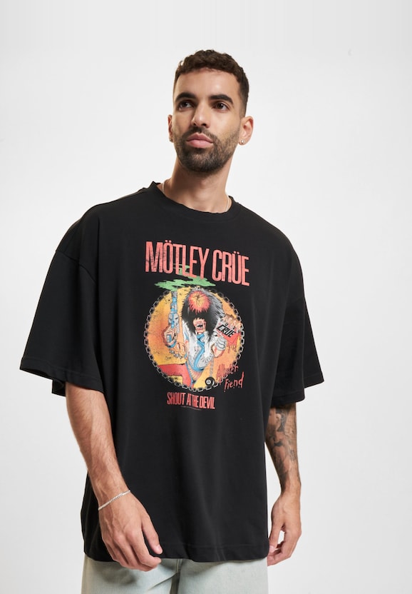 Motley Crue - Allister Fiend SATD Tour Huge-2