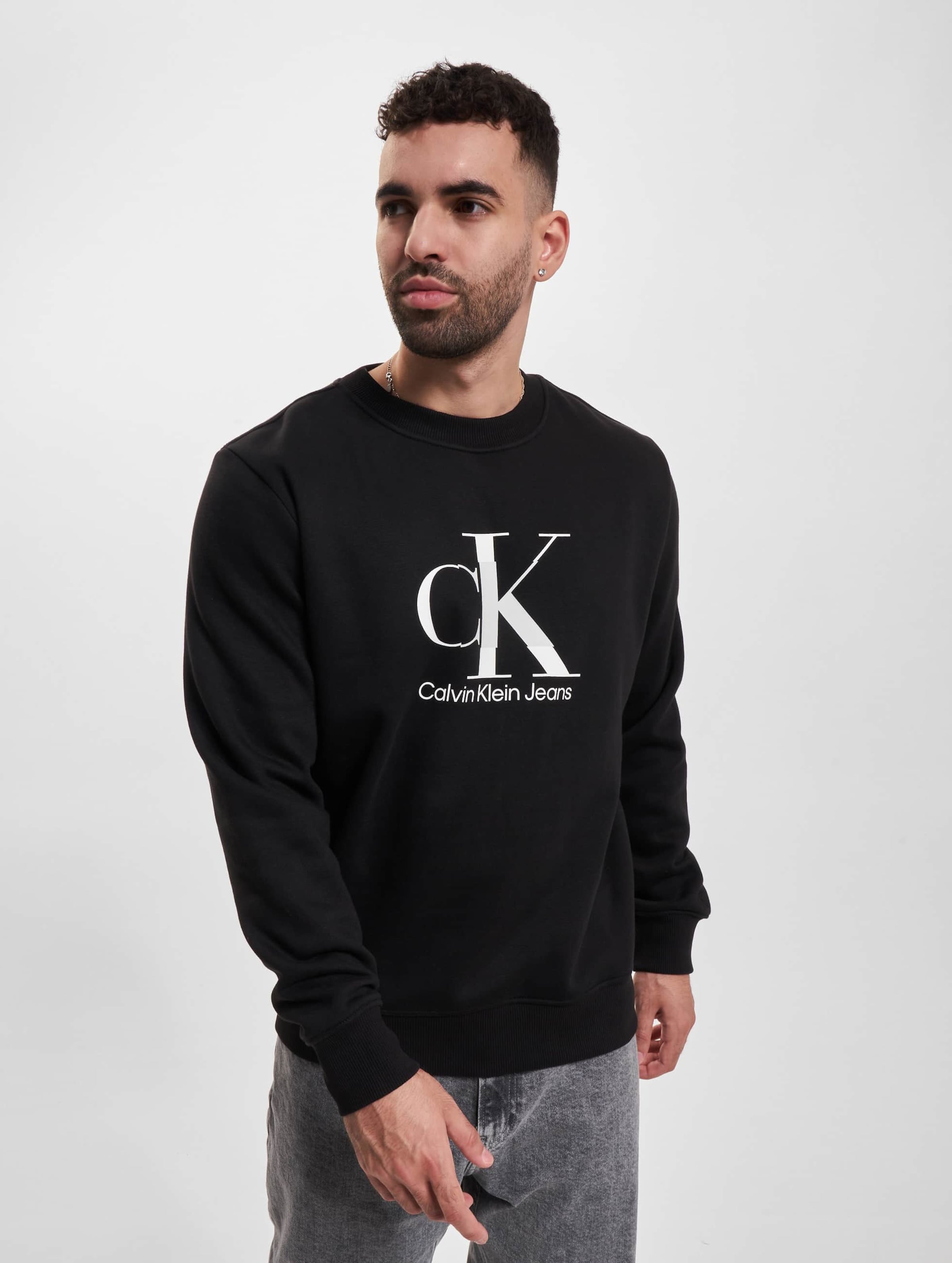 Calvin klein white hot sale crew neck sweater