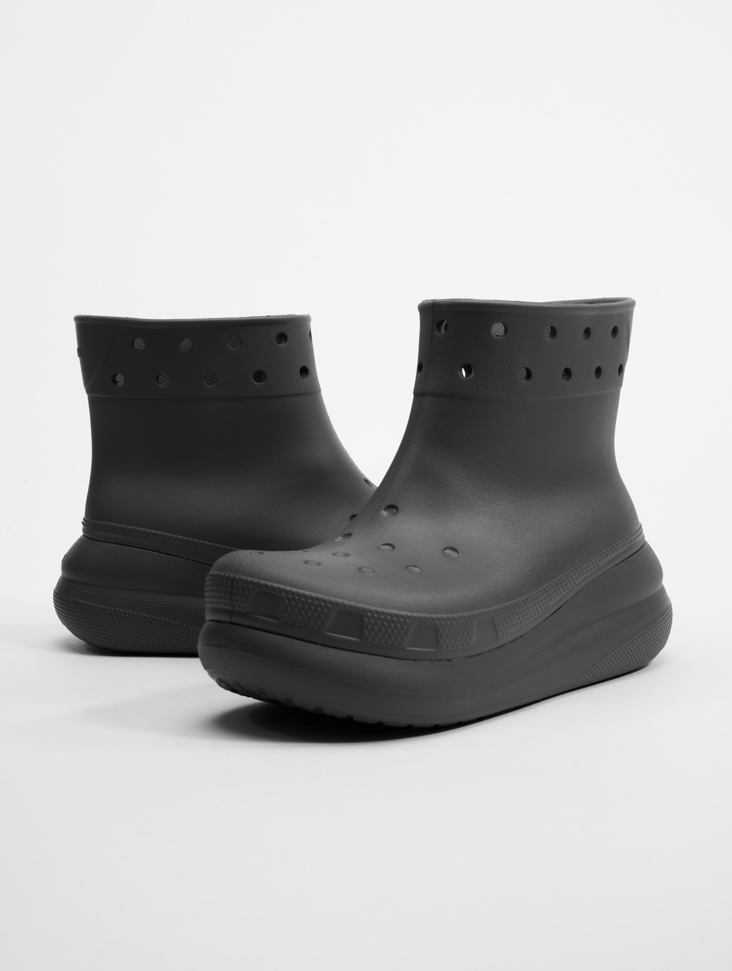 Crocs Crush Boot Vrouwen,Unisex op kleur zwart, Maat 3940_1