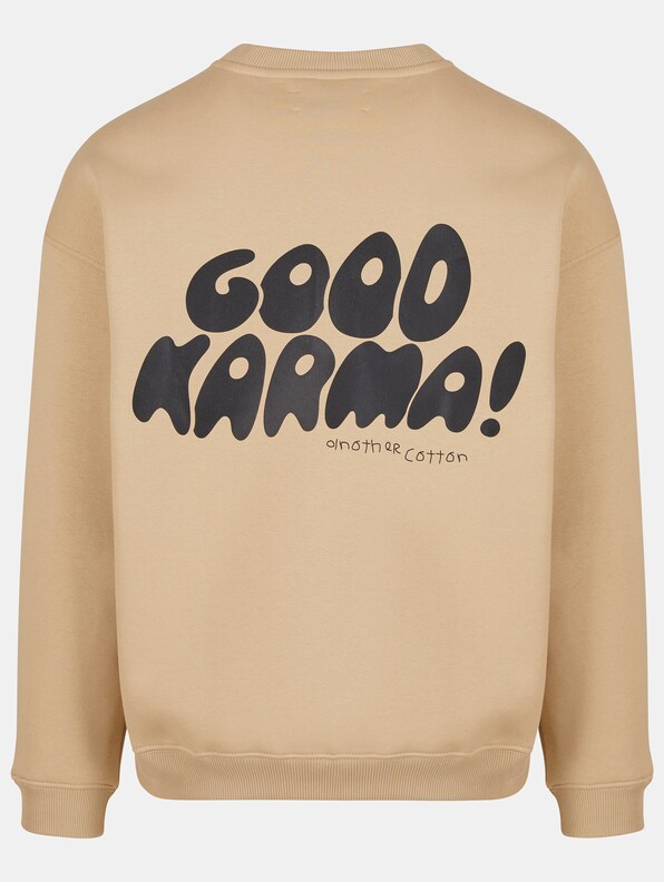 Good Karma Club Oversize-5