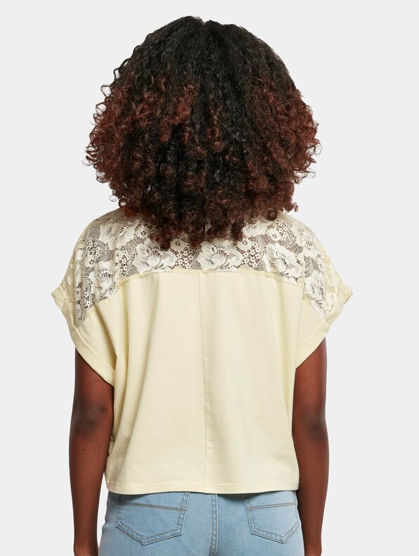 Ladies Short Oversized Lace-1