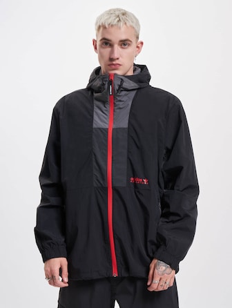 Adv Windbreaker