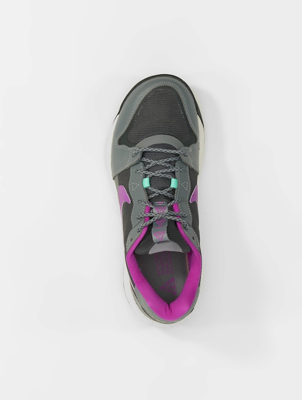 Nike Acg Lowcate Sneakers-4