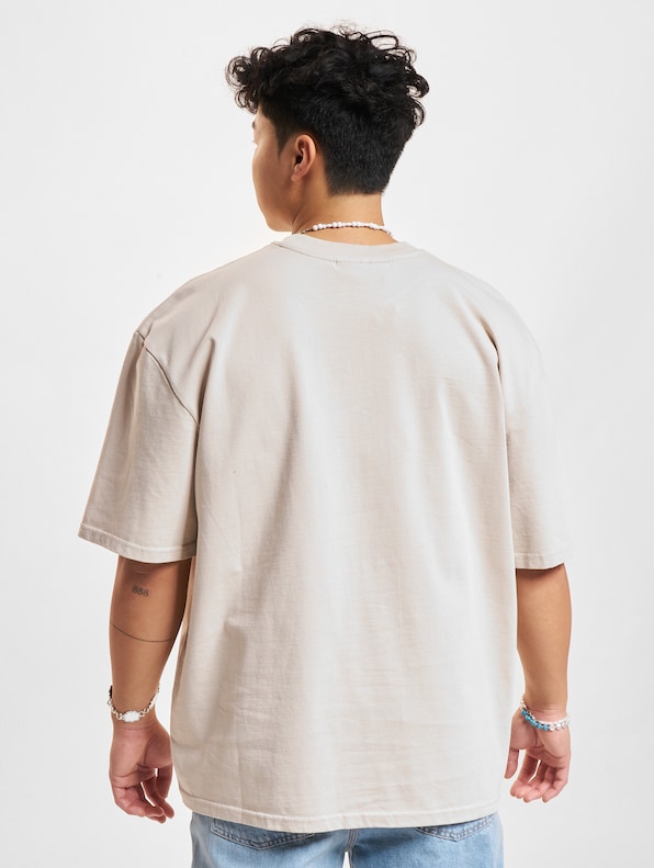 Logo Oversized-1