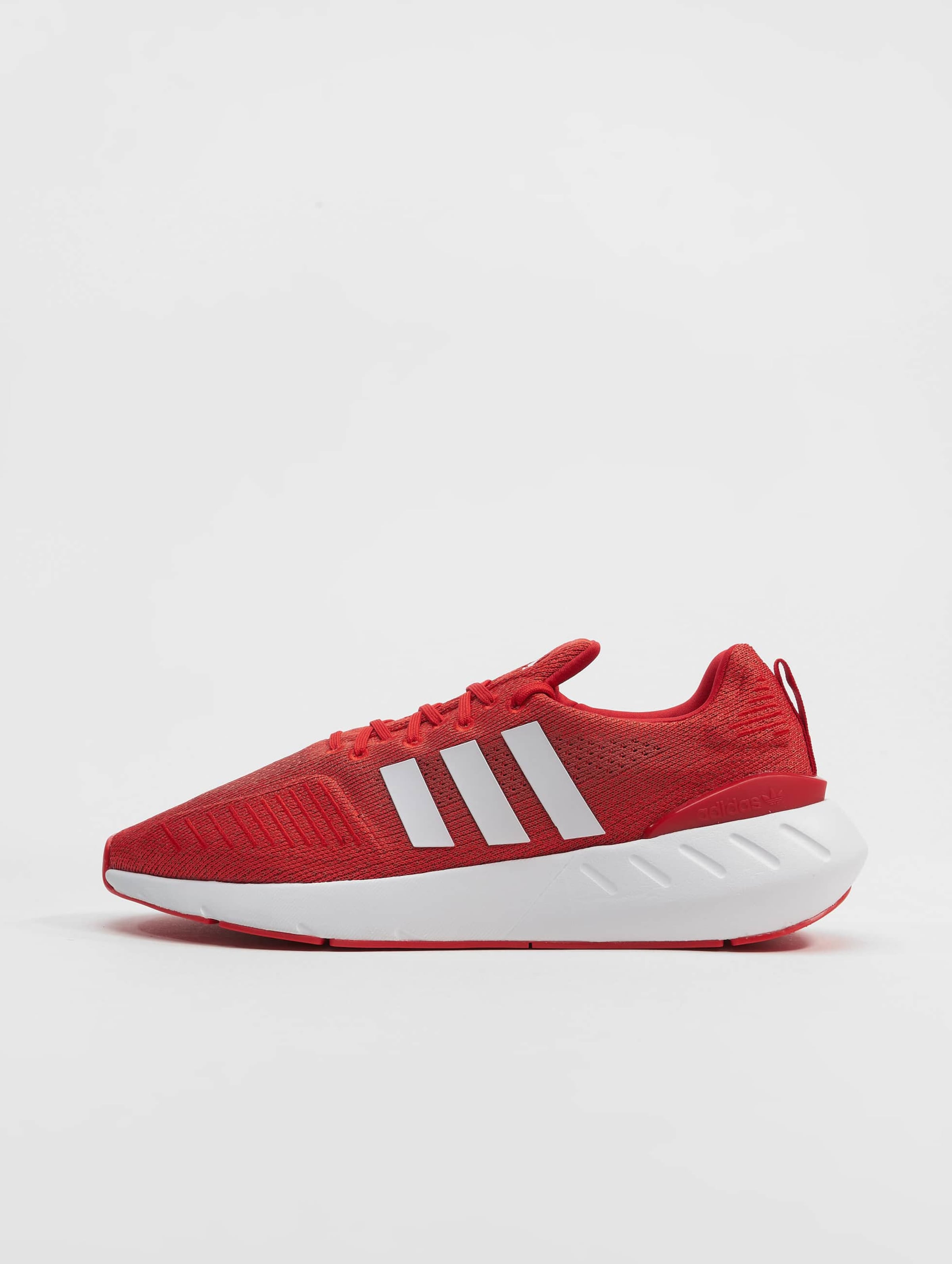 Adidas swift run red online