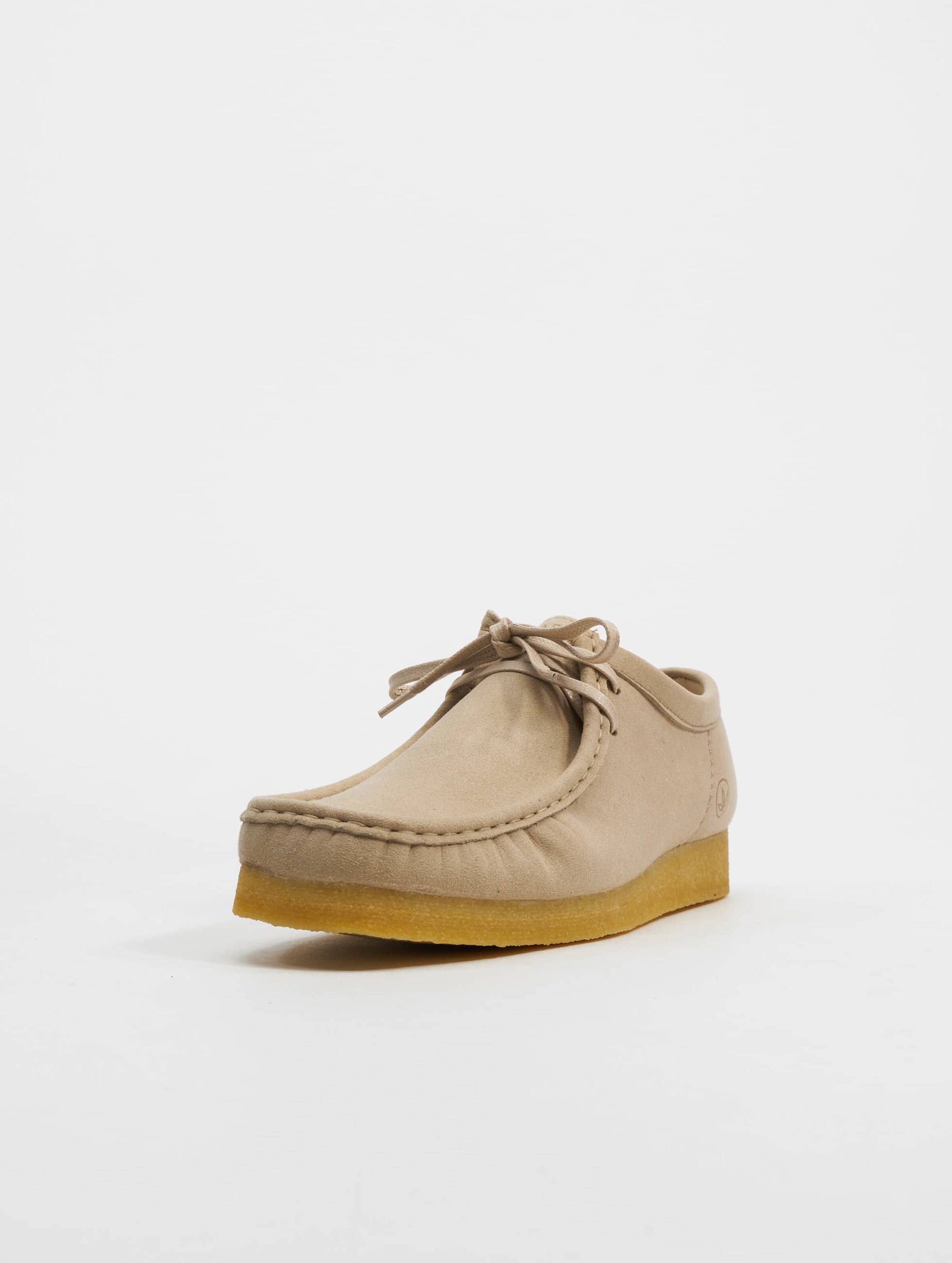 Mens clarks sales wallabees sale