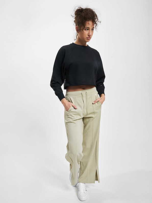 Calvin Klein Shiny Logo Blocking Pullover-5