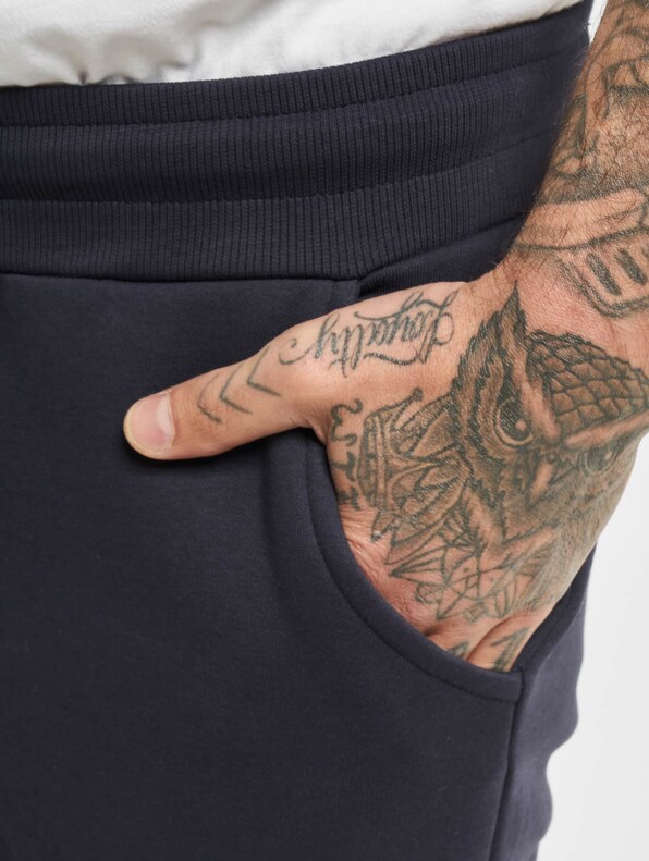 Jogger-5
